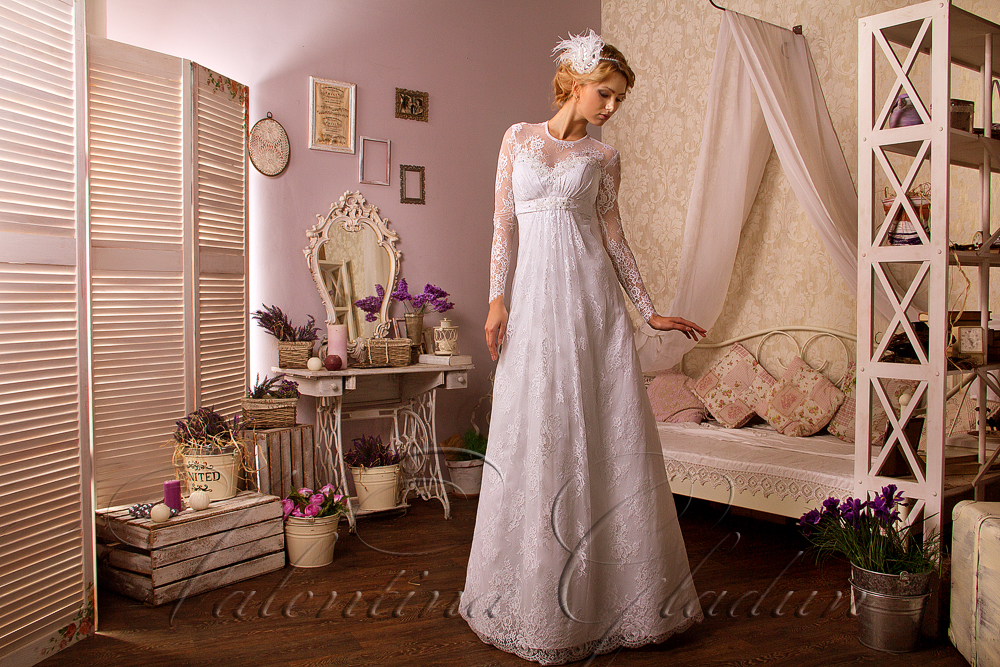 Свадебное платье Renoir с длинным рукавом